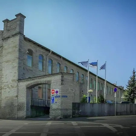 City Beach Apartment Апартаменты *