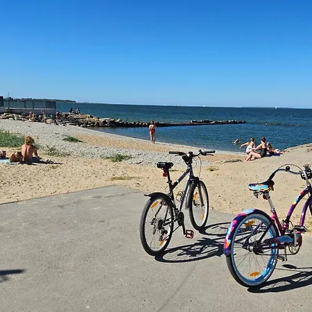 City Beach Apartment Апартаменты *