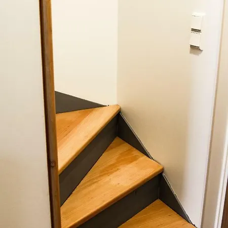 City Beach Apartment דירה *