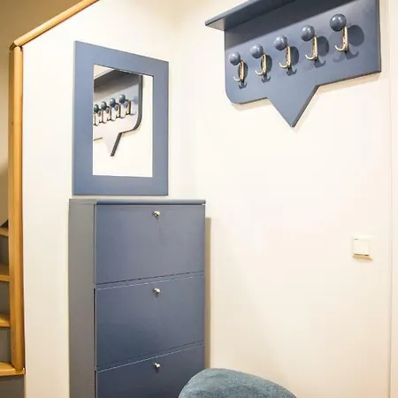 City Beach Apartment Апартаменты