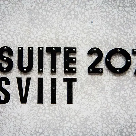 Апартаменты City Beach Apartment