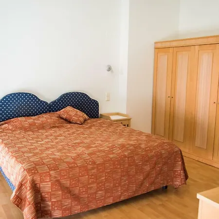 City Beach Apartment *