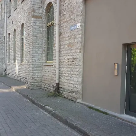 City Beach Apartment דירה *