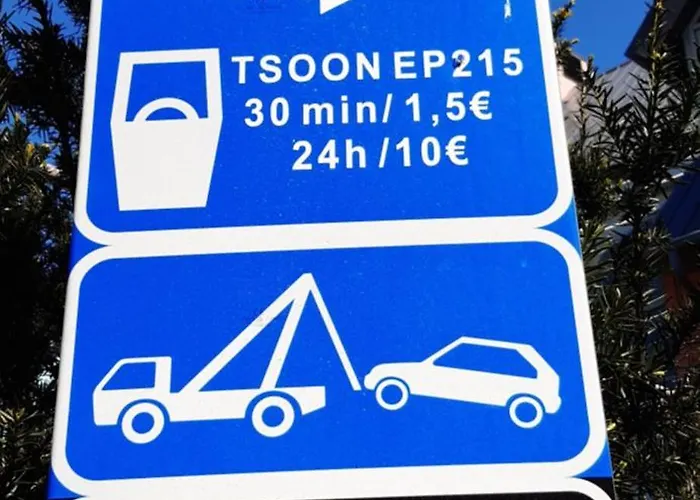 City Beach Apartment *